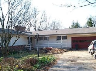 312 E Lookout Ln, Bloomington, IN