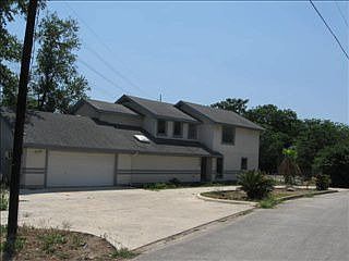 1st image of 1142 Hillcrest Dr