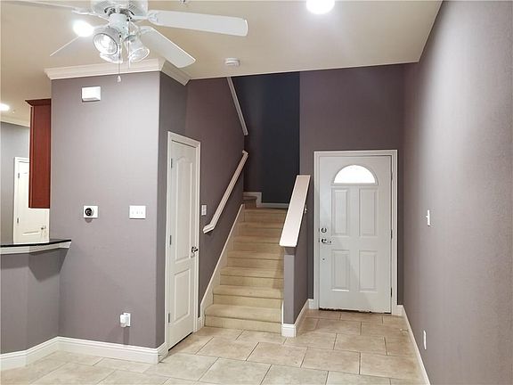 3rd image of 602 Rosemead Dr