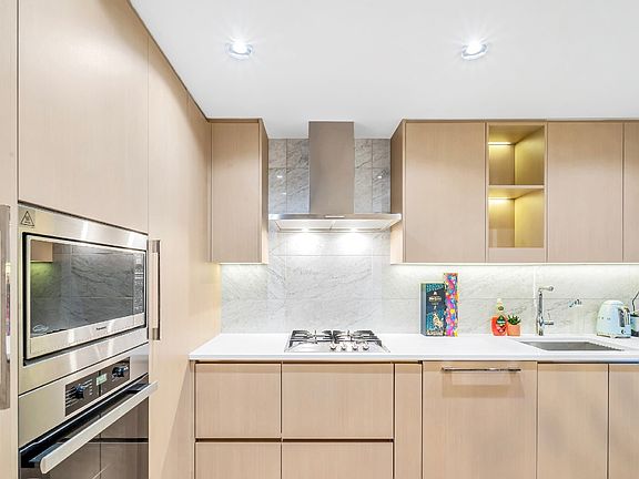 5th image of 89 Nelson St #17XX
