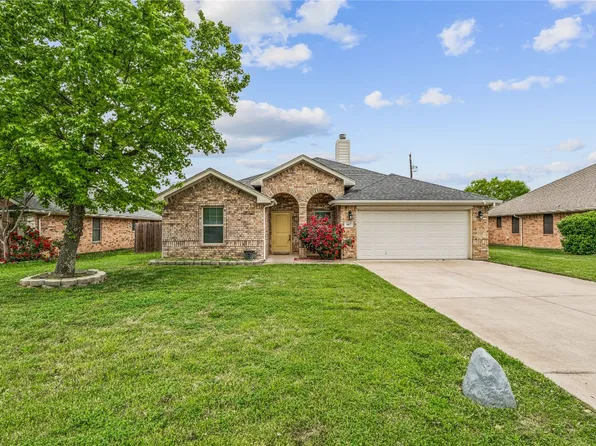 647 Bluebonnet St, Stephenville, TX 76401