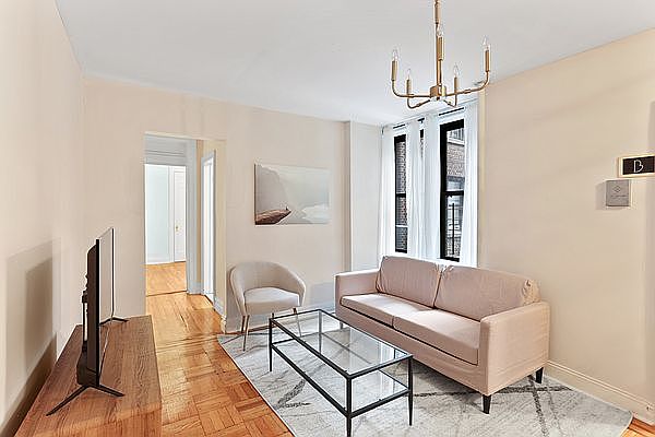 1st image of 23 E 109th St APT 4L