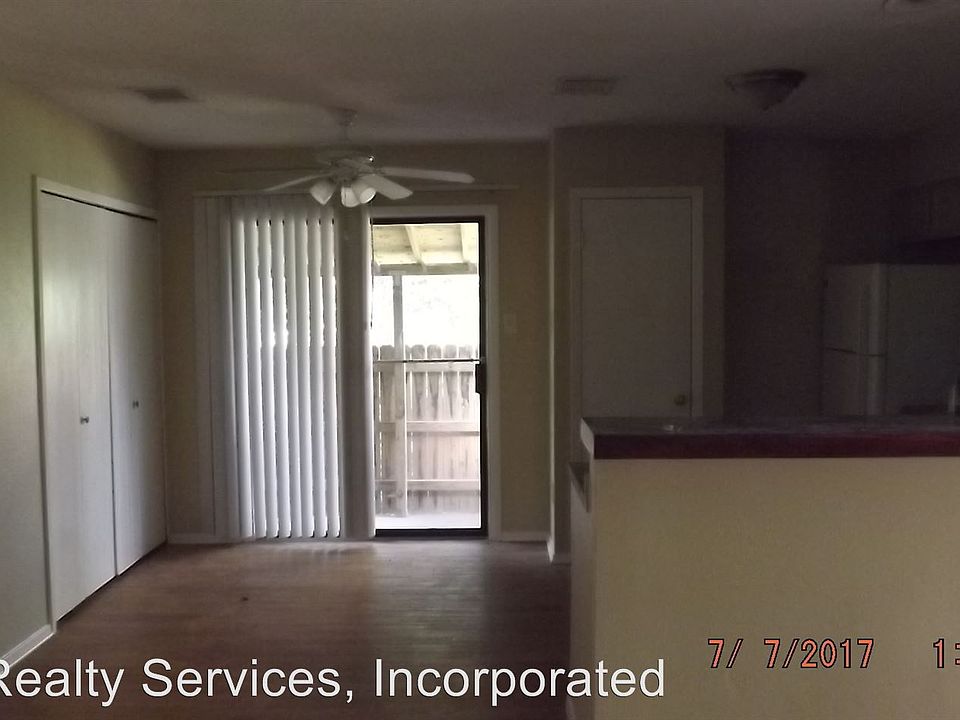 2nd image of 2411B Berkett Dr