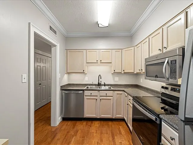 5709 Lyons View Pike #1110 — Photo 13