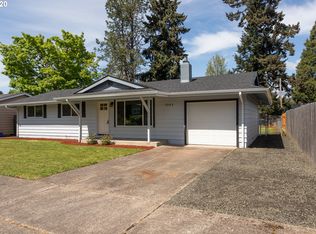 5986 F St, Springfield, OR 97478