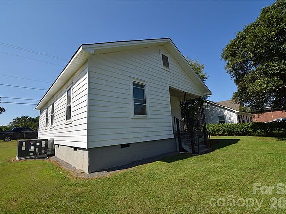 3rd image of 714 A St