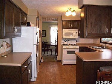 2nd image of 13626 Peppertree Ave NW