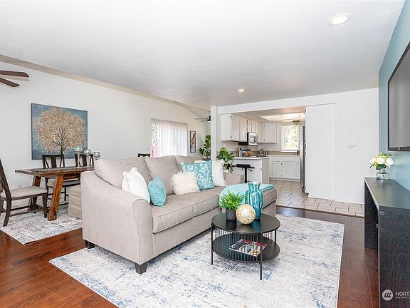 3rd image of 10628 12th Avenue Ct S