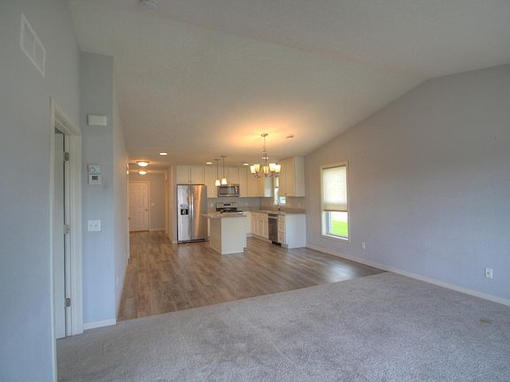 5th image of 2734 Ridgeview Dr