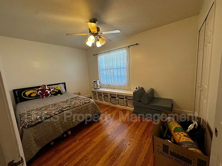 910 Sycamore Ln — Photo 20