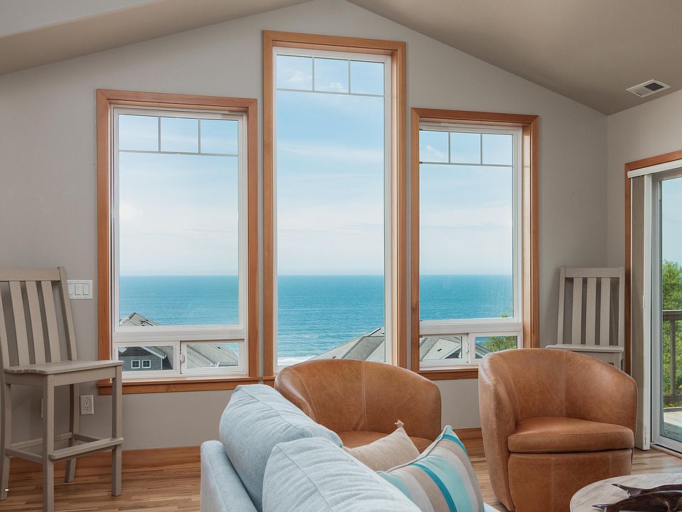 1st image of 44660 Oceanview Ct