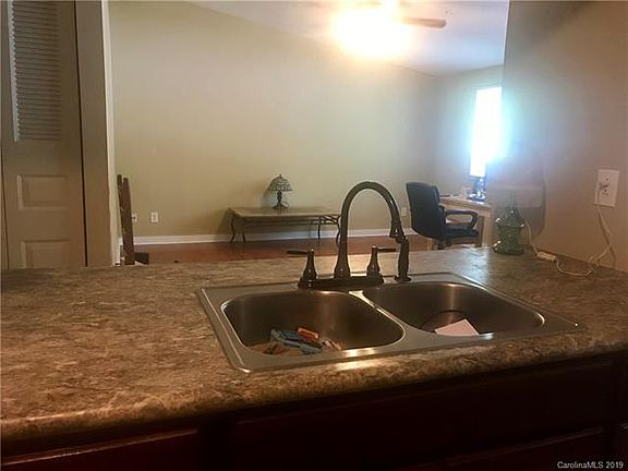 5th image of 3601 Winchelsea Dr