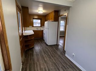 1819 17th St APT 3, Rock Island, IL 61201