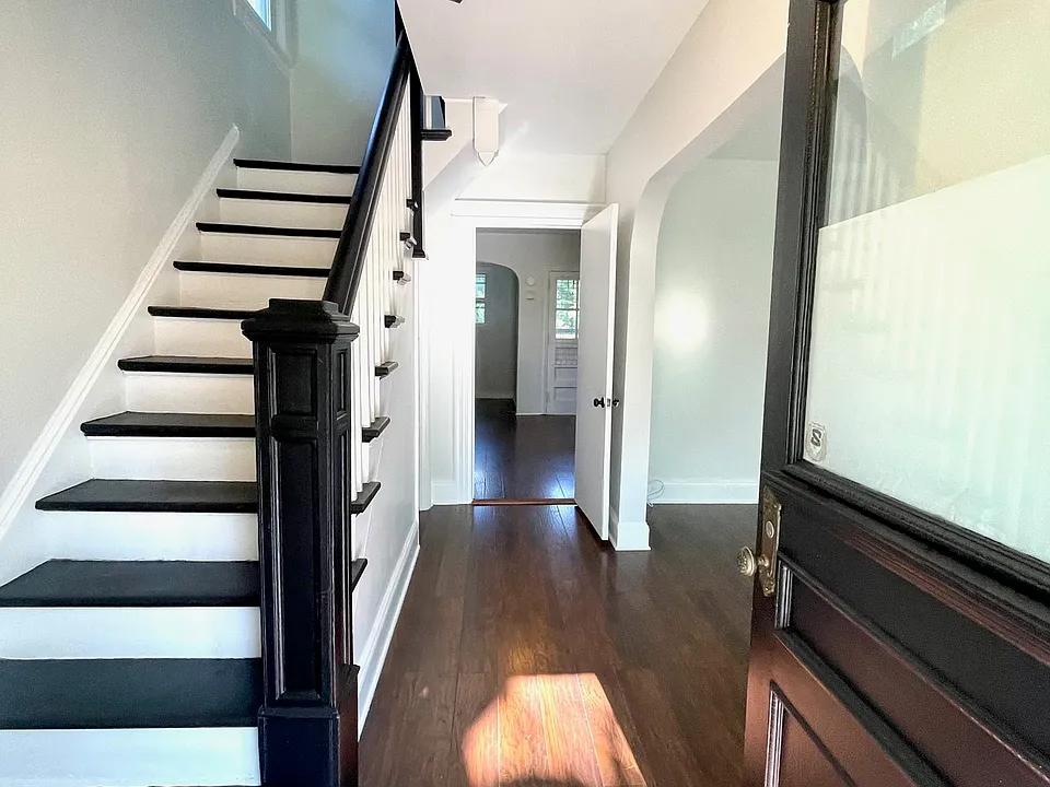 64 Cresskill Ave