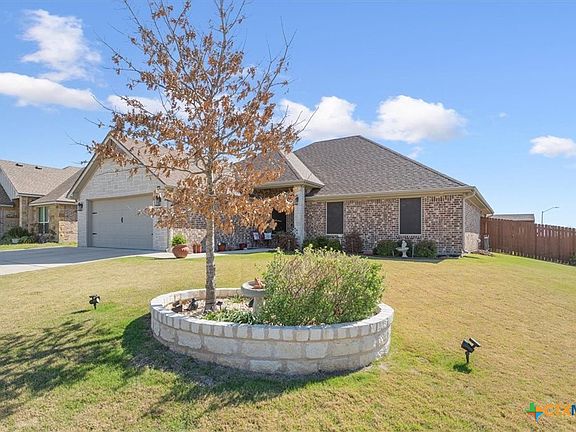 3rd image of 2611 Emerald Dove Dr
