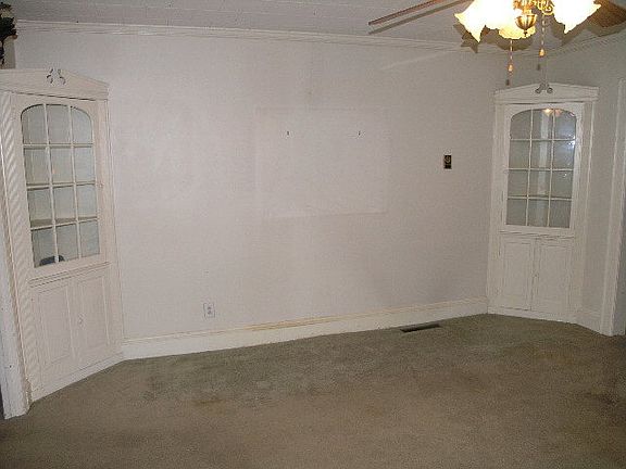 3rd image of 420 Rapids St