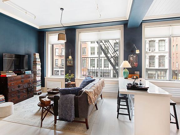 4th image of 143 Broadway Unit 2