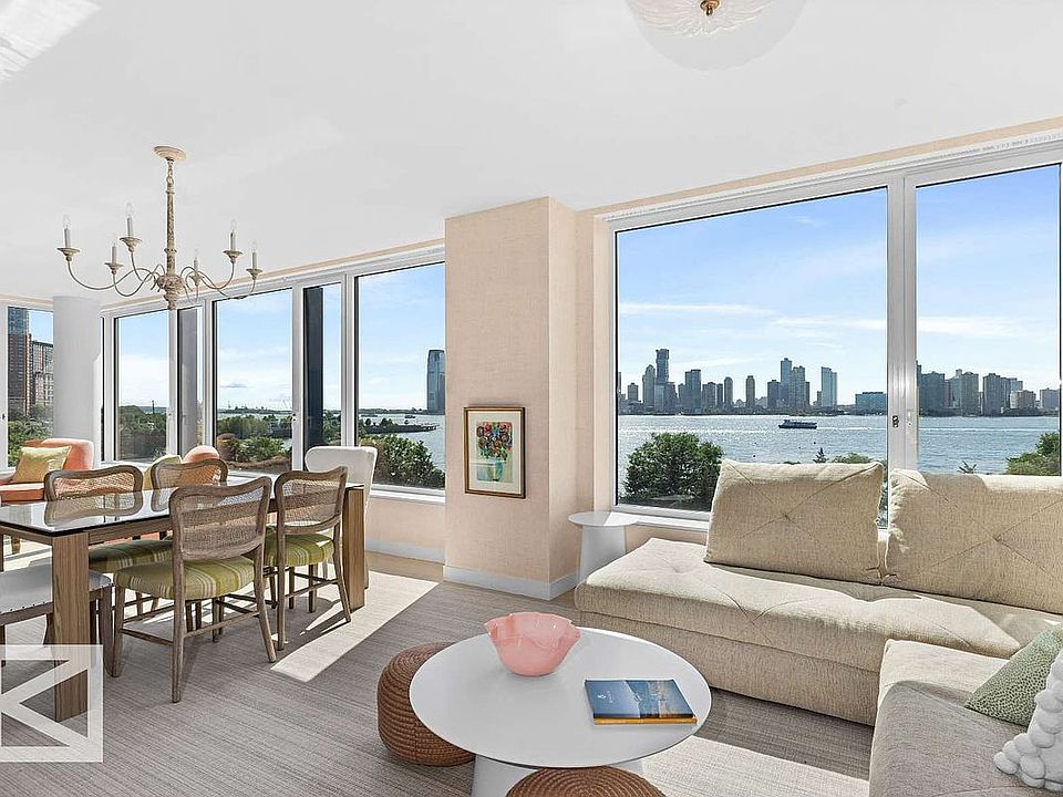 1st image of 450 Washington St #505