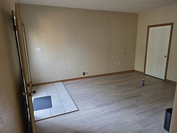 304 Brinton Ave Unit 2