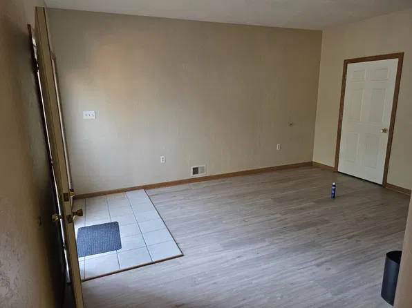 304 Brinton Ave Unit 2, Trafford, PA 15085