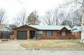 1st image of 1425 Canterbury Dr