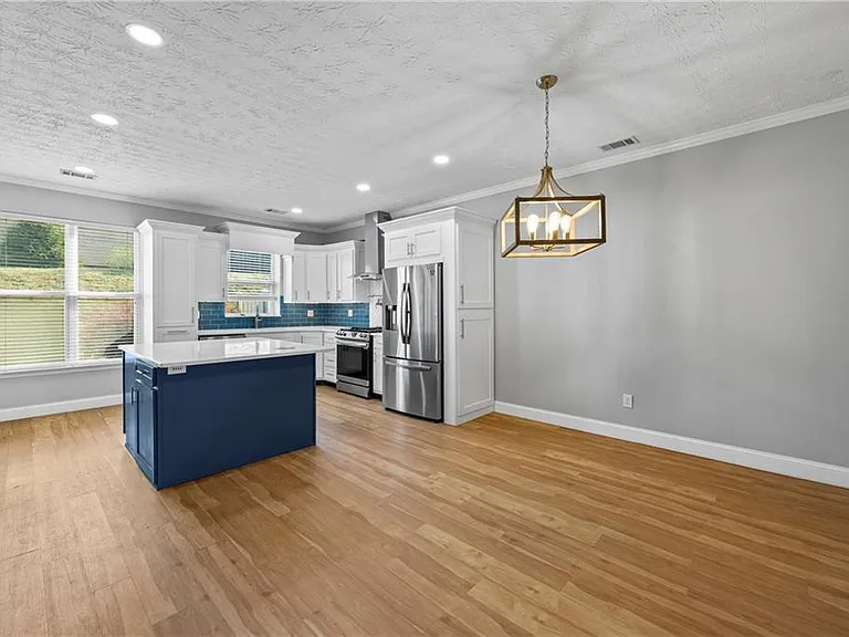 6616 Splashwater Dr — Photo 10