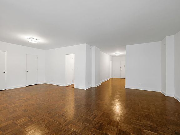 5th image of 215 E 68th St APT 10ZZ