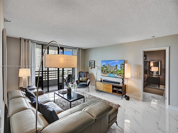 5th image of 3300 NE 191st St APT 1502