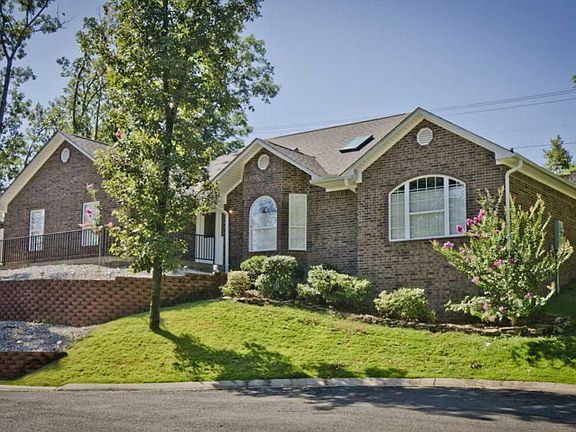 2nd image of 143 Southpark Pl