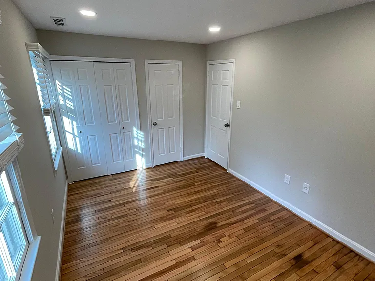 213 S Union St — Photo 23