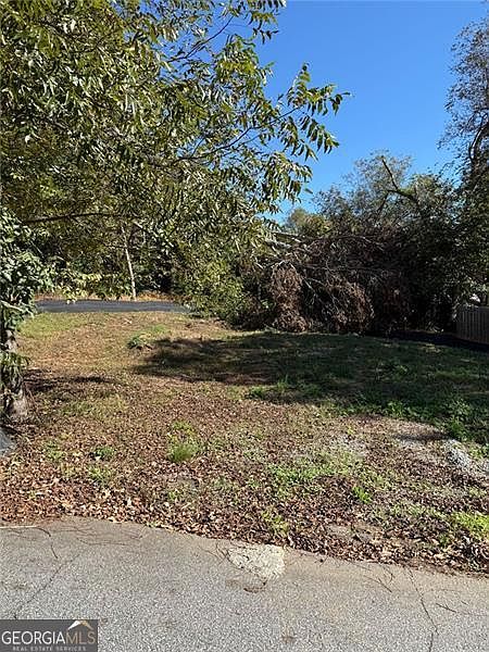 1st image of 2371 Saint James Dr NW