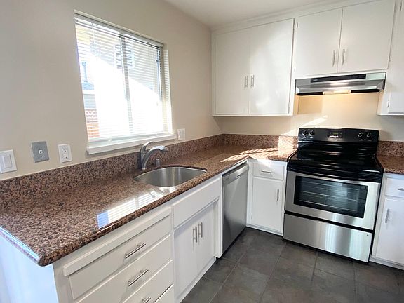 2nd image of 1525 Gordon St APT 2