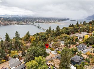462 SE Oak St, White Salmon, WA 98672