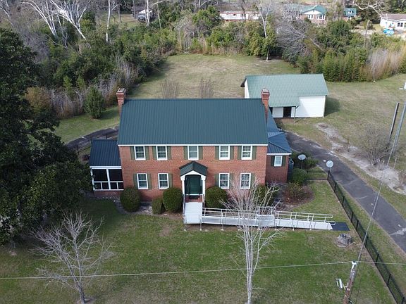 3rd image of 39 E Calhoun Street