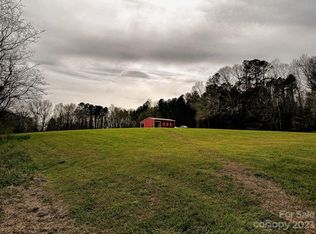 275 Wrangler Rd, Woodleaf, NC 27054