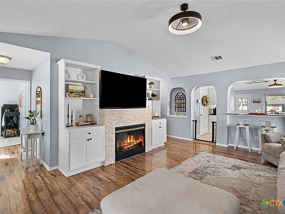 3rd image of 175 Wetzel