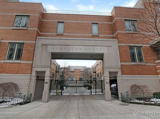 1440 N Wells St, Chicago, IL 60610