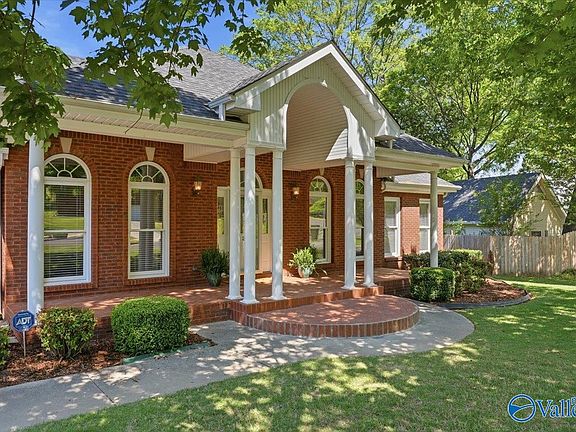 5th image of 133 Antebellum Dr