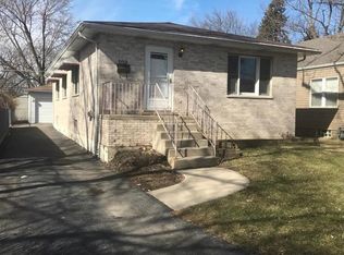 109 S May St, Joliet, IL 60436