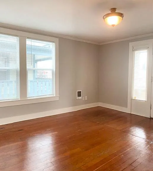1914 E Burnside St #1 — Photo 4