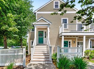 202 Allerton Commons Ln #202, Braintree, MA 02184