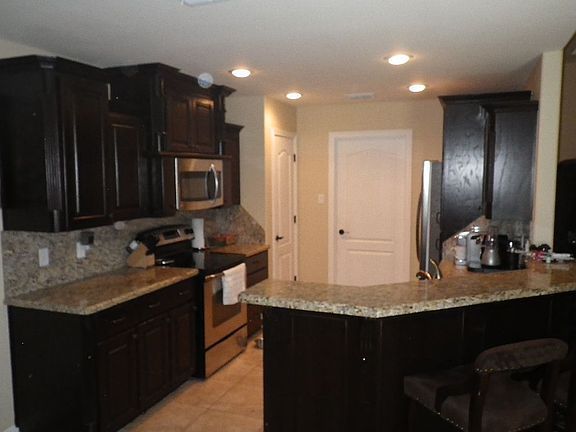 4th image of 5009 N Ebony St