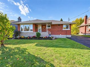 46 Traynor Ave, Kitchener, ON N2C 1V9