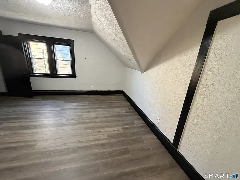 39 Houston St #3 — Photo 6