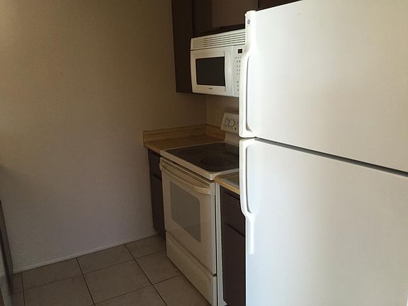 2nd image of 616 S Hardy Dr