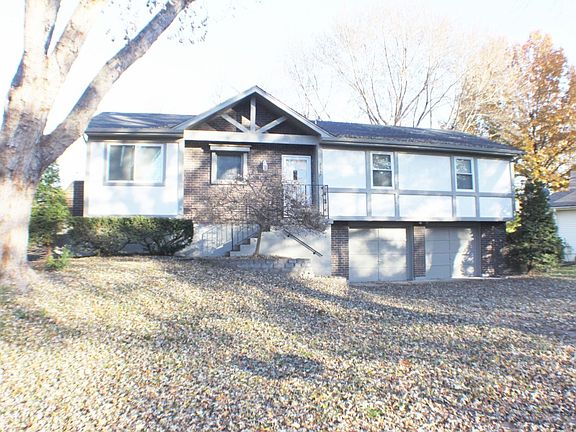 5th image of 2837 S Sweet Briar Dr