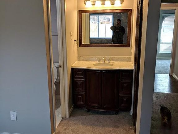 Master Vanity