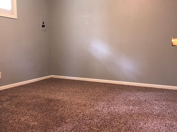 4th image of 5975 Sunrise Ave