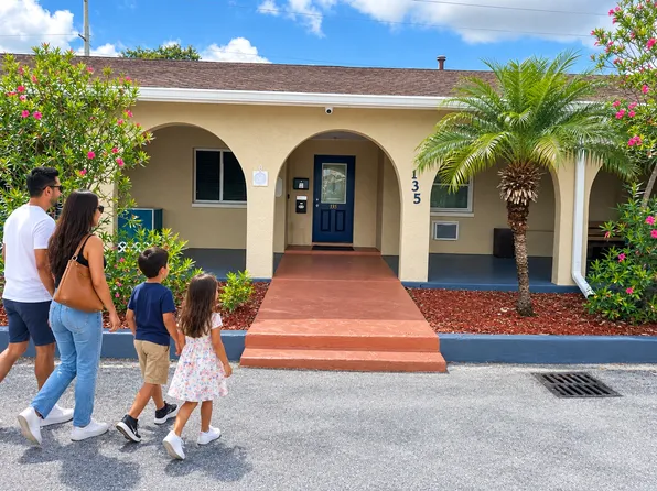 Beltrees Plaza Apartments, 660 Beltrees St APT 225, Dunedin, FL 34698