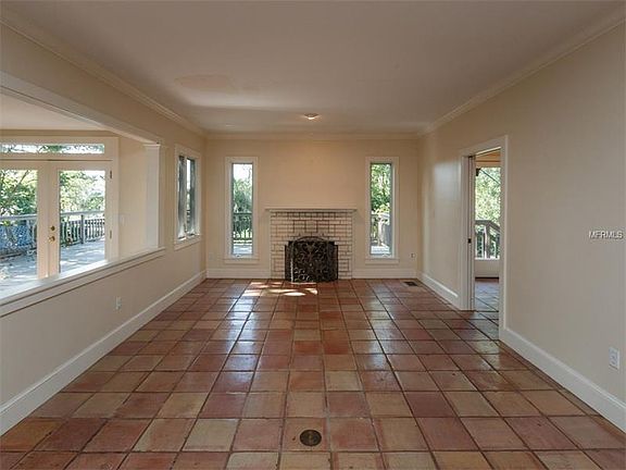 4th image of 134 Detmar Dr